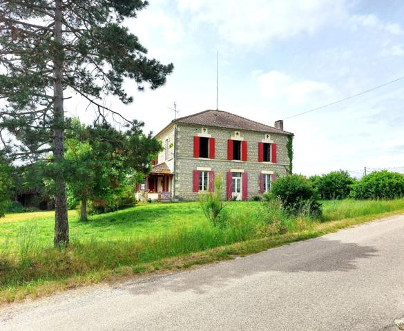 Maison de campagne avec dépendance