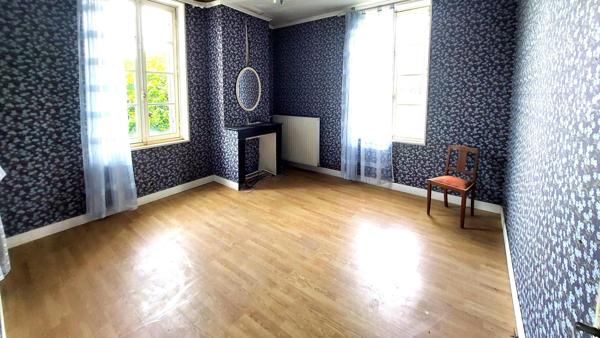 Maison de campagne avec dépendance