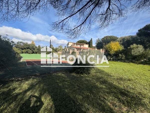 À vendre Maison 7 pièces 200 m² - Sainte-maxime 83120