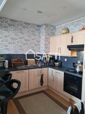 Immeuble de rapport Appartements et local commercial loués