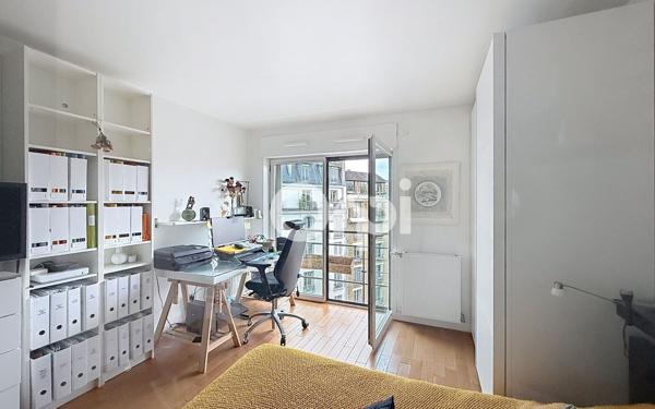 Appartement à vendre    1 pièce • 32,96 m2 Paris 15