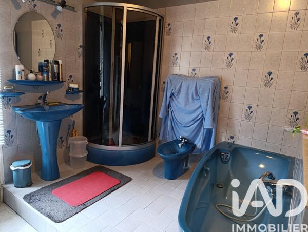 Maison à vendre 7 pièces 197 m² Bogny-sur-Meuse