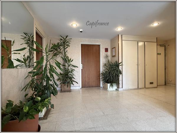 Appartement 4 pièces - 2 places de parking + cave Clichy-sous-bois