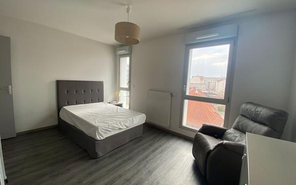 Appartement à louer    1 pièce •  Lyon 8