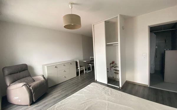 Appartement à louer    1 pièce •  Lyon 8