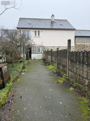 Maison à louer à Vitré en Ille-et-Vilaine (35500), ref : 53007-L320