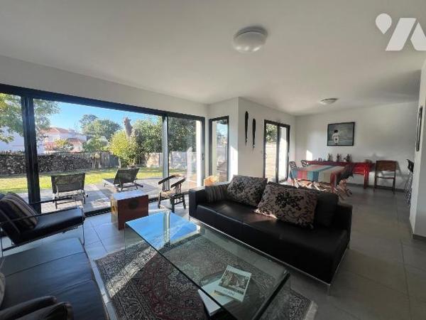 Maison à Vendre à Pornichet (44380) en Loire-Atlantique (44)
A Pornichet, proche des commerces...