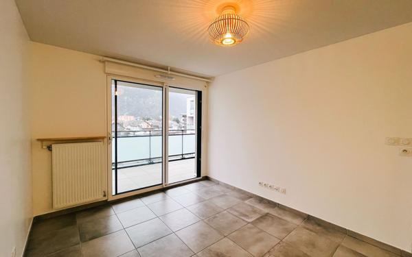 Appartement à louer    2 pièces • 41,06 m2 Cluses
