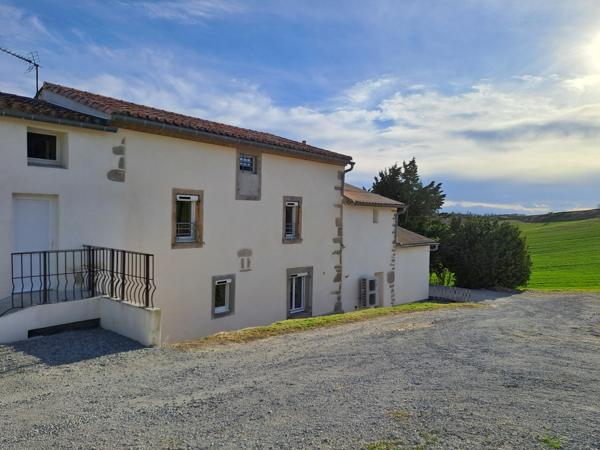 Maison dans un corps de ferme T5 bis avec garage et jardin La Cassaigne (11270)