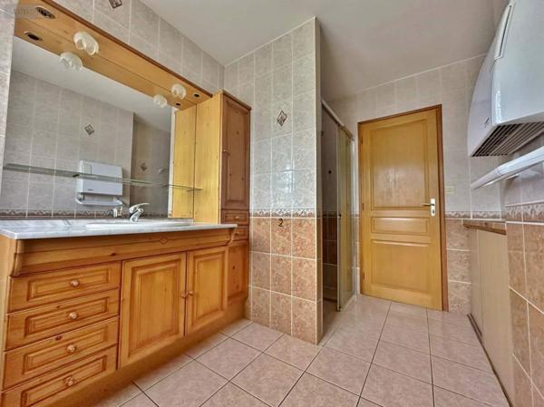 Maison à vendre à Gonneville-le-Theil dans la Manche (50330), ref : 045/1702