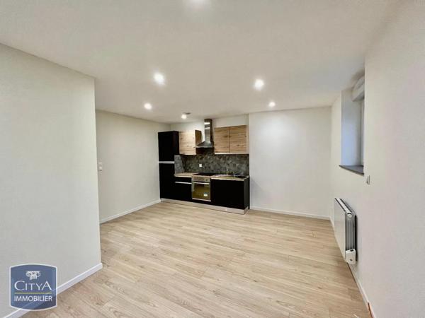 Appartement à louer 2 pièces 40.12m² Charleville-Mézières (08000)