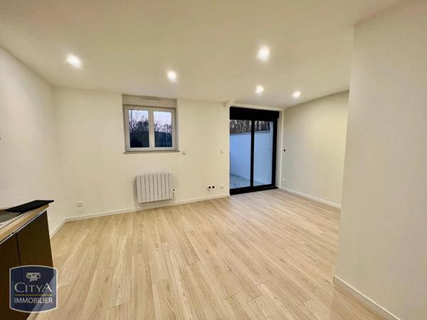 Appartement à louer 2 pièces 40.12m² Charleville-Mézières (08000)