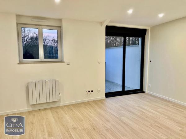 Appartement à louer 2 pièces 40.12m² Charleville-Mézières (08000)