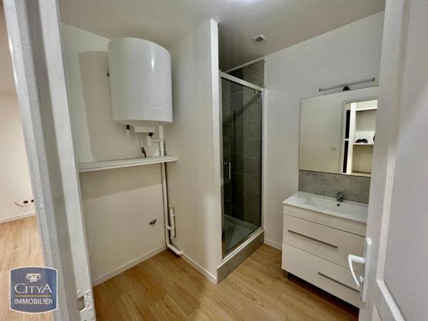 Appartement à louer 2 pièces 40.12m² Charleville-Mézières (08000)
