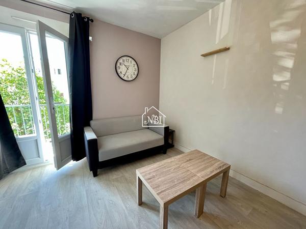 A LOUER T2 meublé 27 m2 LAVAL RIVE DROITE