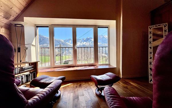 Maison à vendre    6 pièces • 185 m2 Saint-Étienne-en-Dévoluy