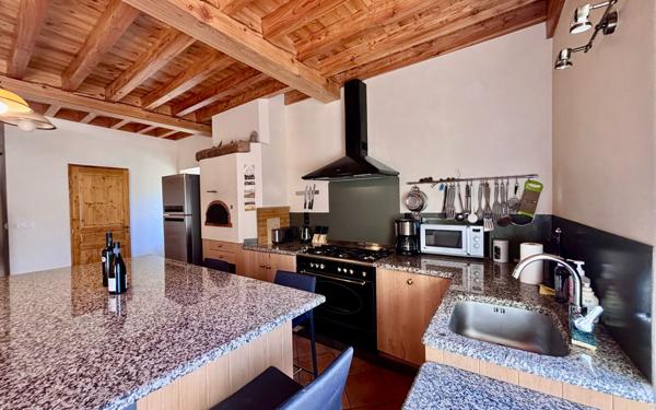 Maison à vendre    6 pièces • 185 m2 Saint-Étienne-en-Dévoluy