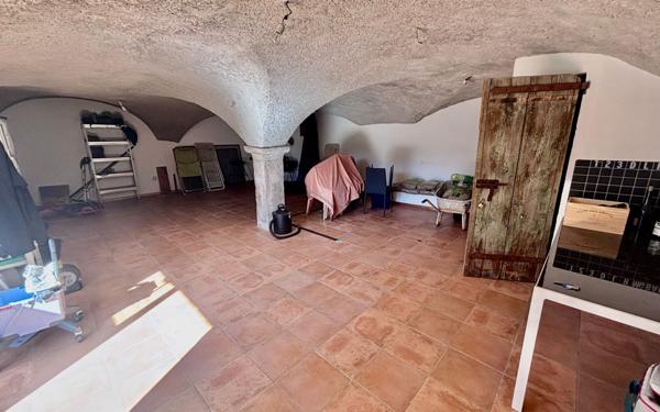 Maison à vendre    6 pièces • 185 m2 Saint-Étienne-en-Dévoluy