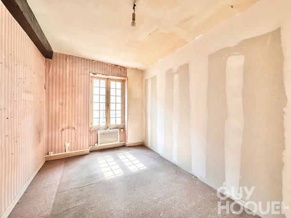 Appartement T3 de 93 m² au centre ville d'Orthez