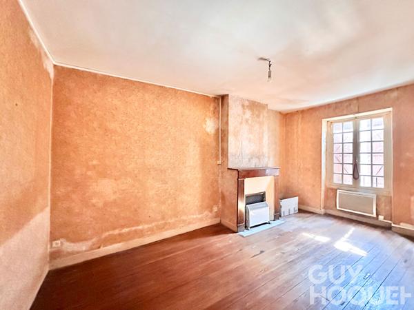 Appartement T3 de 93 m² au centre ville d'Orthez