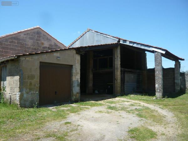 Corps de ferme à vendre à Teuillac en Gironde (33710), ref : 33082/288