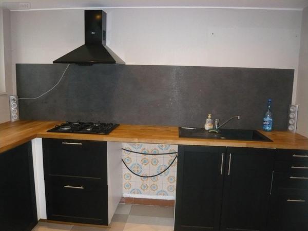 Corps de ferme à vendre à Teuillac en Gironde (33710), ref : 33082/288