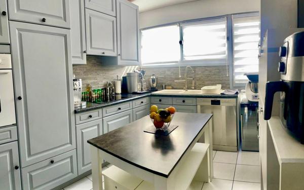 Appartement à vendre    5 pièces • 97 m2 Les Ulis