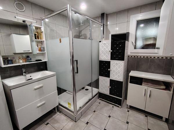 MAISON T5 5 PIECES MARSEILLE 13014 PETIT CANET TERRAIN GARAGE DEPENDANCE