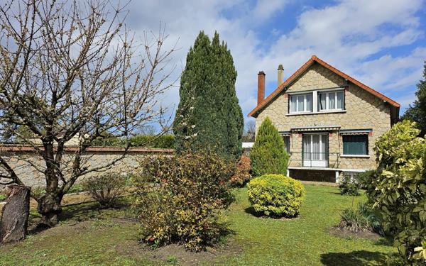 Maison à vendre    4 pièces • 102 m2 Saint-Ouen-l'Aumône