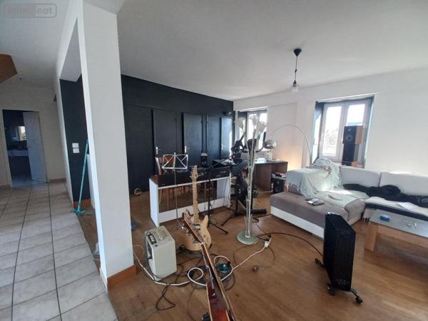 Maison à vendre à Plouay dans le Morbihan (56240), ref : 56032-1637