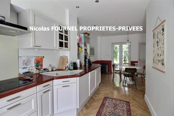 Saint Etienne maison de Maître de 275 m²  5 chambres, avec piscine, dépendance et carport sur 1900m² de terrain