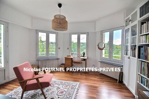 Saint Etienne maison de Maître de 275 m²  5 chambres, avec piscine, dépendance et carport sur 1900m² de terrain