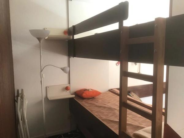 Appartement à vendre 2 pièces LA MONGIE (65) avec un balcon, 2 celliers, 2 casiers à ski, et un Parking extérieur.