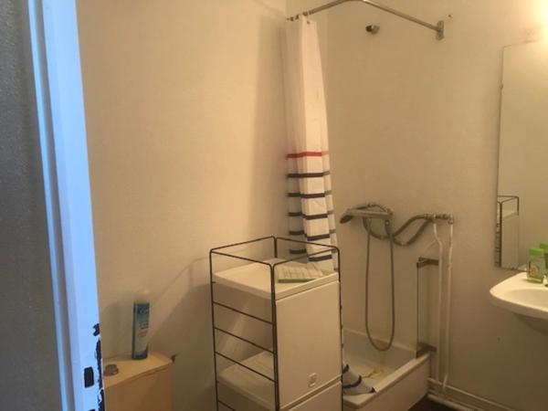 Appartement à vendre 2 pièces LA MONGIE (65) avec un balcon, 2 celliers, 2 casiers à ski, et un Parking extérieur.
