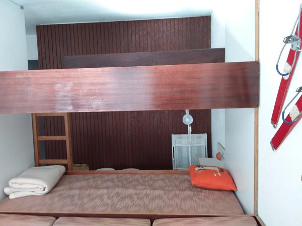 Appartement à vendre 2 pièces LA MONGIE (65) avec un balcon, 2 celliers, 2 casiers à ski, et un Parking extérieur.