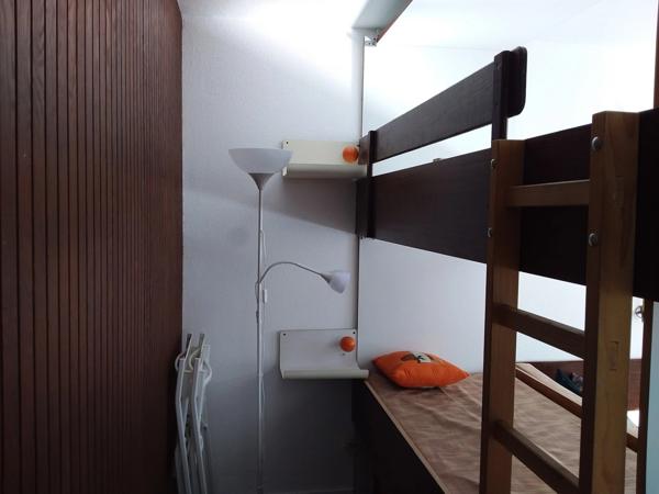 Appartement à vendre 2 pièces LA MONGIE (65) avec un balcon, 2 celliers, 2 casiers à ski, et un Parking extérieur.