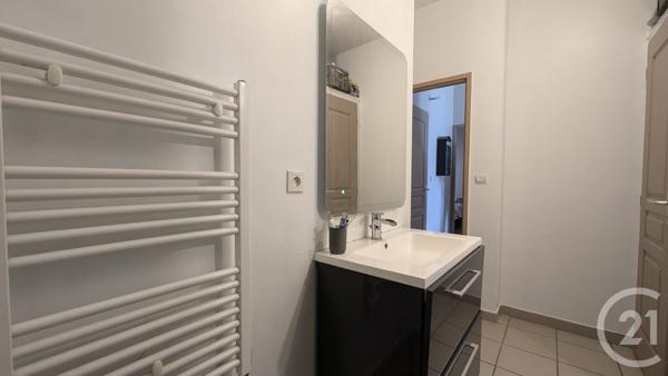 Appartement F3 à vendre  4 pièces - 76,92 m2 AUBENAS - 07