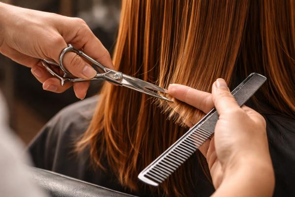 À VENDRE ? FONDS DE COMMERCE SALON DE COIFFURE ? DINAN