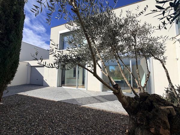 Maison 5 pièces vue sur le golf - Terrain 390m²