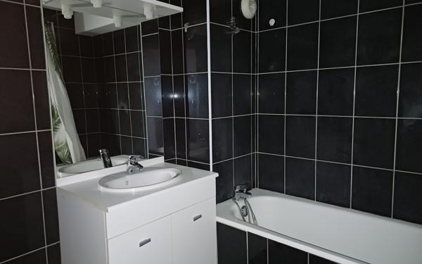 Appartement à louer    3 pièces • 62 m2 Hazebrouck