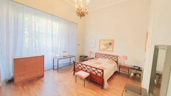 Dpt Paris (75), à vendre PARIS 8EME ARRONDISSEMENT appartement T2 de 85 m²