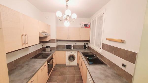 Dpt Paris (75), à vendre PARIS 8EME ARRONDISSEMENT appartement T2 de 85 m²