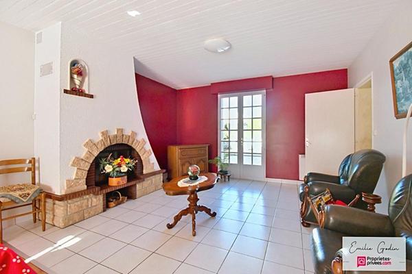 Maison Saint Pierre Des Echaubrognes 5 pièce(s) 105 m2