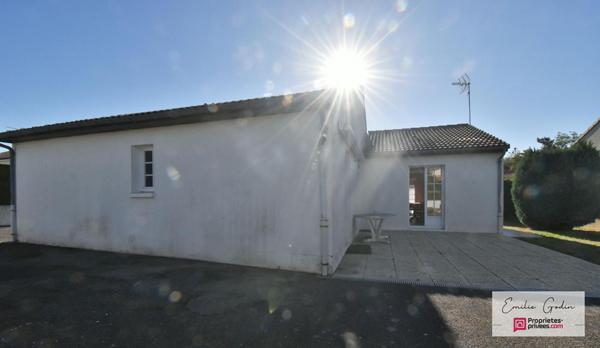 Maison Saint Pierre Des Echaubrognes 5 pièce(s) 105 m2