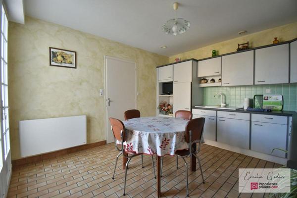 Maison Saint Pierre Des Echaubrognes 5 pièce(s) 105 m2