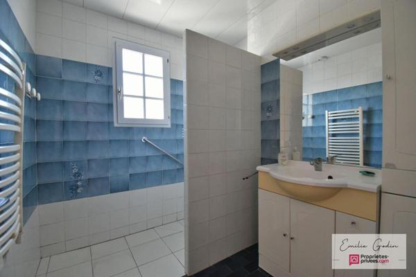 Maison Saint Pierre Des Echaubrognes 5 pièce(s) 105 m2
