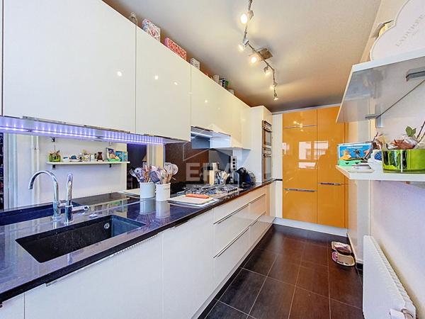 Appartement Paris 4 pièce(s) 89.10m2