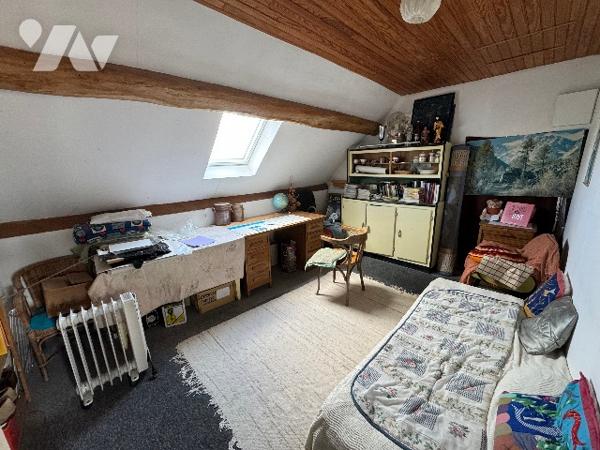 ARCONNAY - Maison 130m² avec garage, proche d' ALENCON.
Terrain d'env. 900m²
Proche des commerces