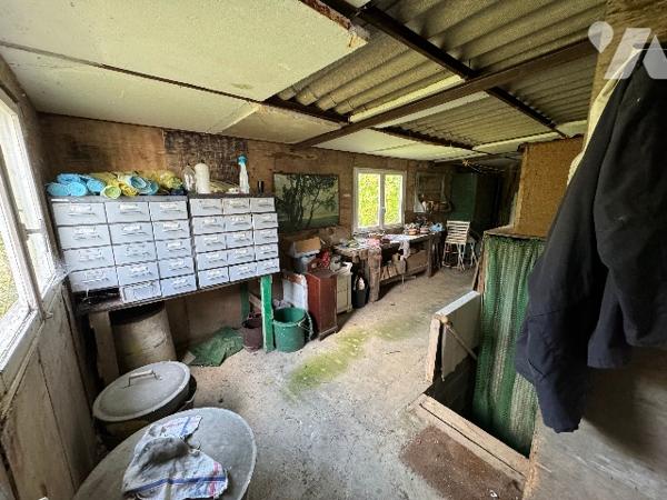 ARCONNAY - Maison 130m² avec garage, proche d' ALENCON.
Terrain d'env. 900m²
Proche des commerces