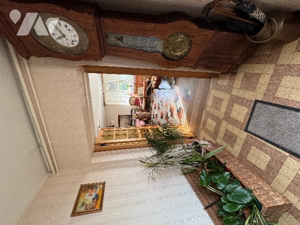 ARCONNAY - Maison 130m² avec garage, proche d' ALENCON.
Terrain d'env. 900m²
Proche des commerces